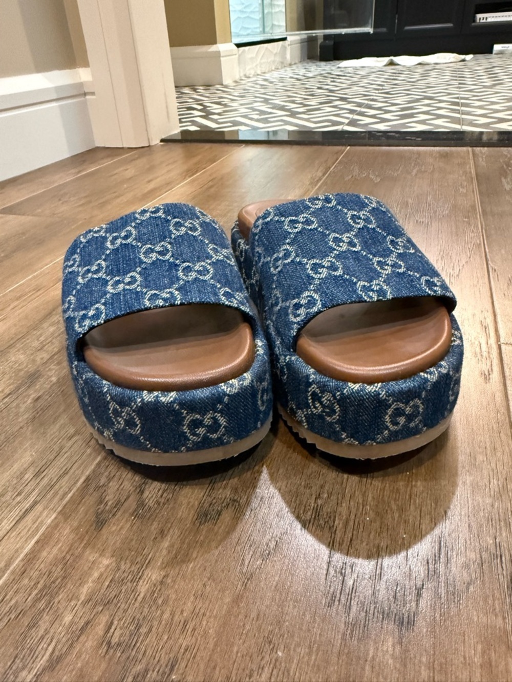 Gucci Blue Denim GG Platform Slide Mules - Picture 2 of 7